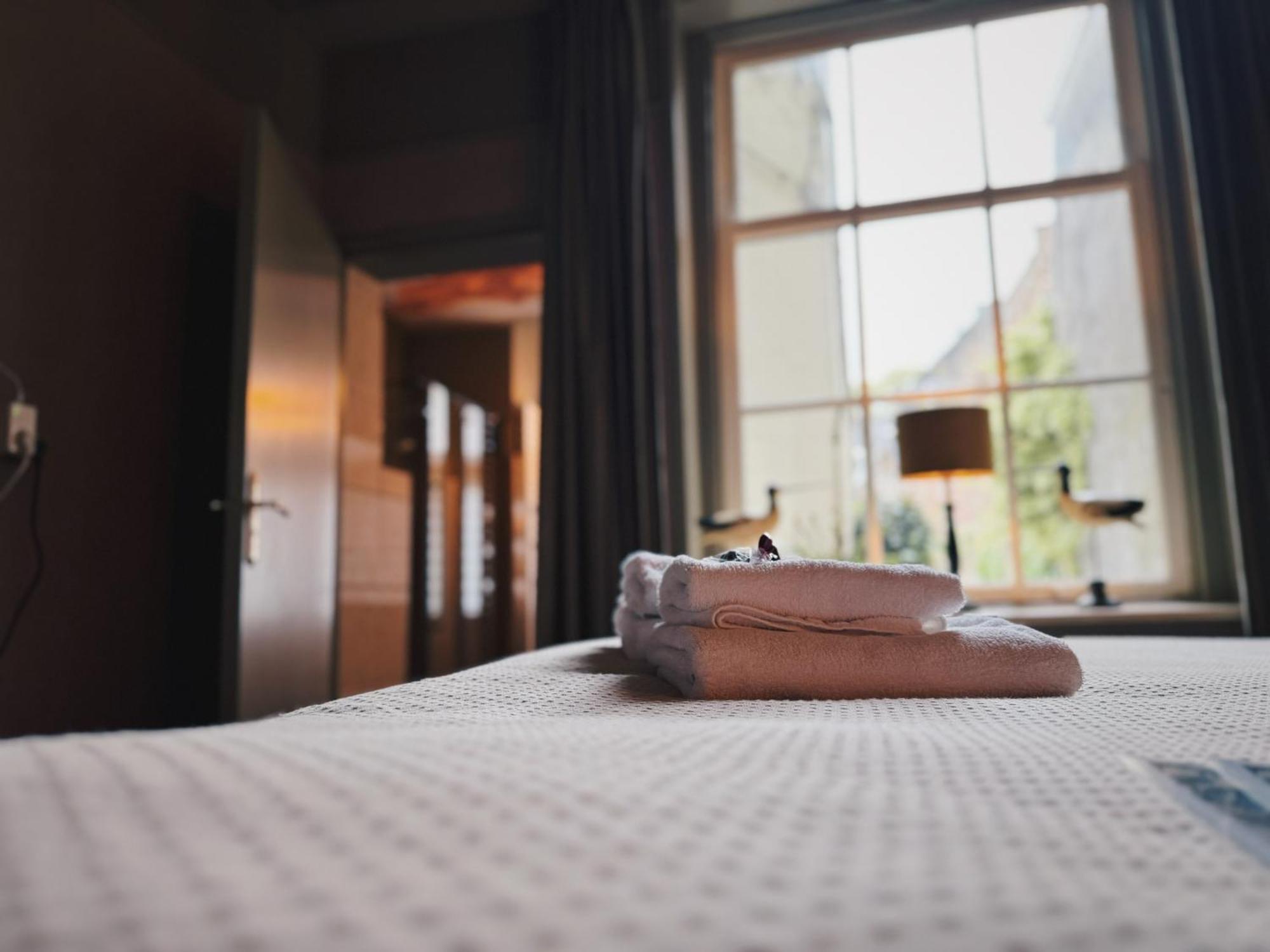 Boutique Hotel Bajoene Middelburg Phòng bức ảnh